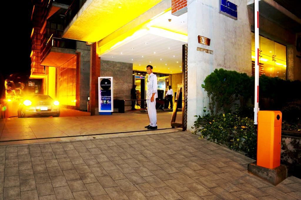 The Olives Hotel Dhaka Exterior photo